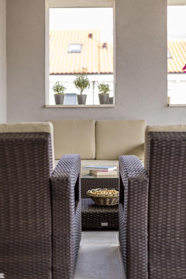 Luxury 3 Bed Apartment, Large Terrace, Pool, Close To Beach And Split! Podstrana Exterior foto